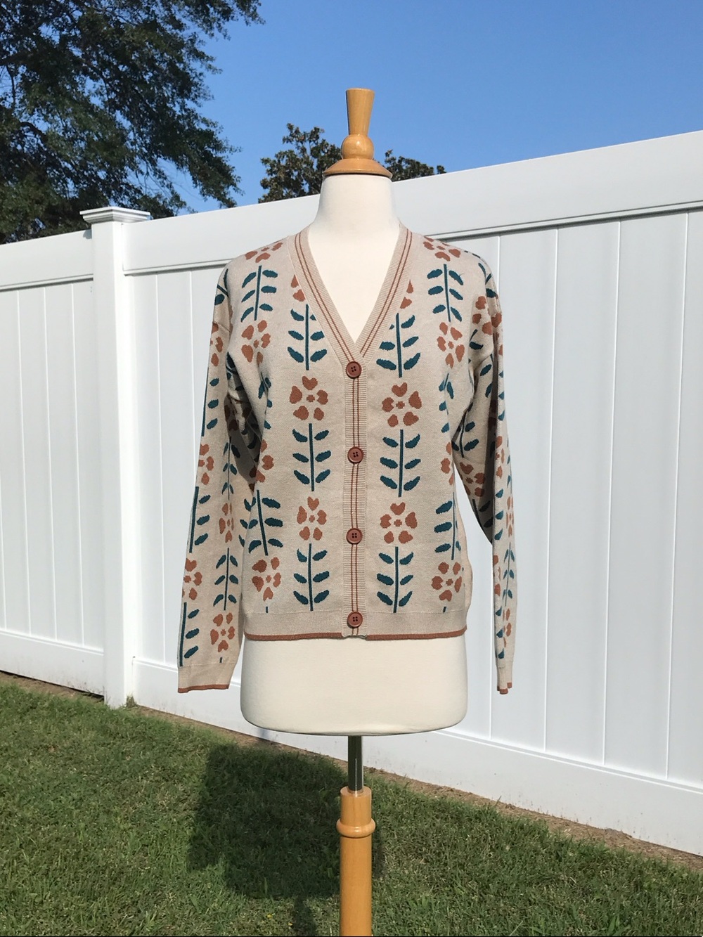 NWOT Floral V-Neck Button Cardigan Sweater - Cream Teal & Brown Floral Size S